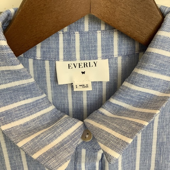 Everly Striped Dress - Picture 9 of 10